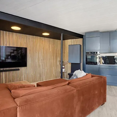 Luxurious Arctic Aurora Apartman